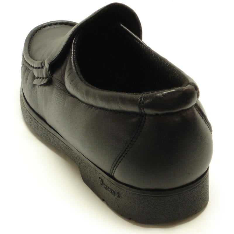 P-4746-628 Black Slip on Loafer Pinosos Made in Spain